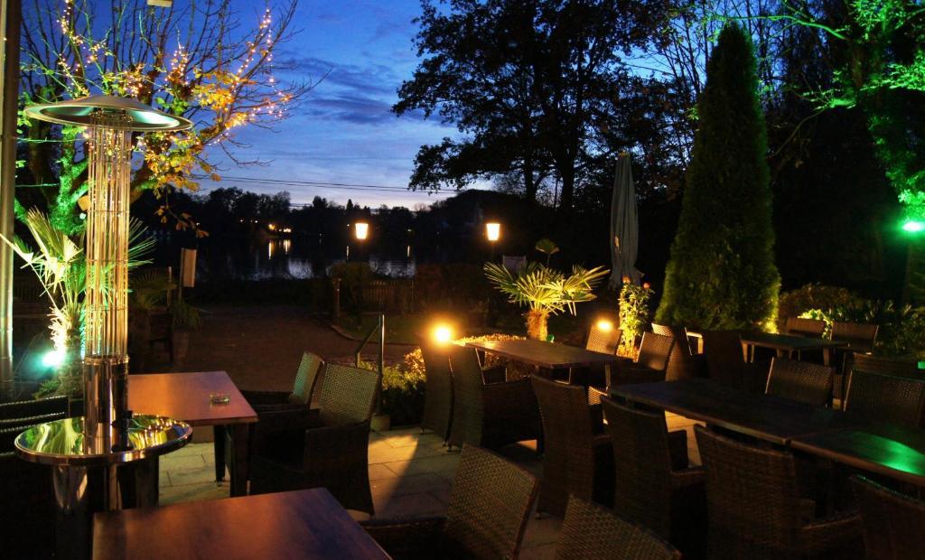 Sopherl Am See - Fruehstueck Auf Der Seeterrasse, Sehr Ruhig Und Wunderschoen Am See, 3 Minuten Nach Oberpfaffenhofen, Viele Radtouren, Restaurants & Cafes In Der Umgebung Weßling Dış mekan fotoğraf